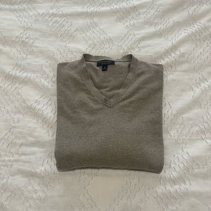 Banana Republic v neck sweater